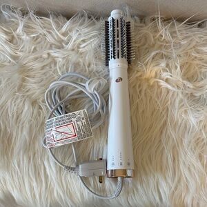 White T3 Hair Styling Brush with Cord🎀
